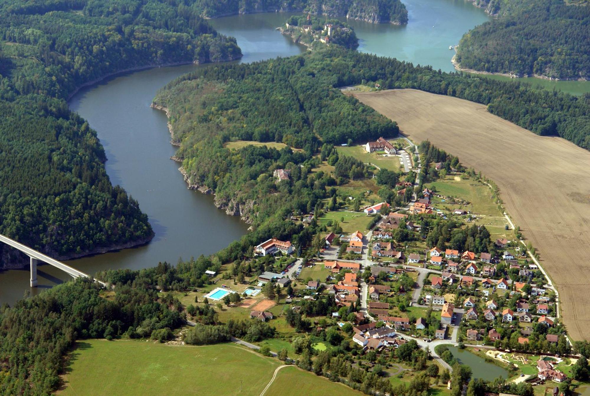 Resort Hotel Zvikov Zvíkovské Podhradí Eksteriør billede