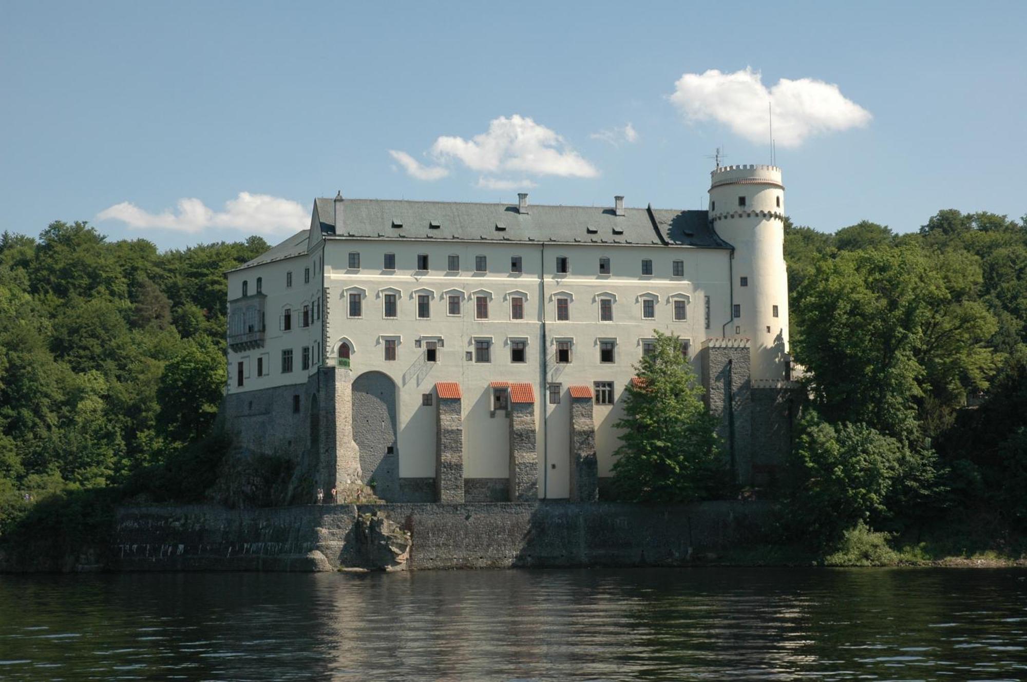 Resort Hotel Zvikov Zvíkovské Podhradí Eksteriør billede