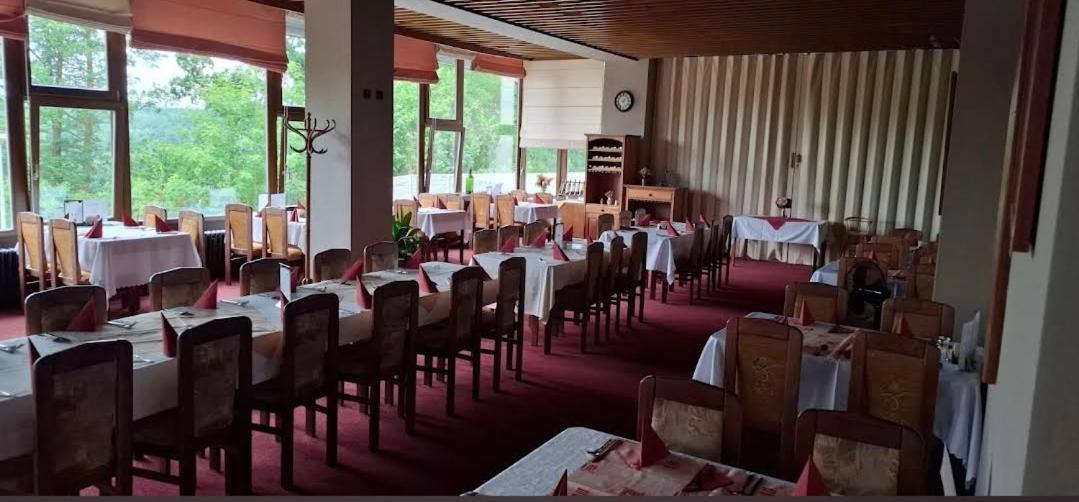 Resort Hotel Zvikov Zvíkovské Podhradí Eksteriør billede
