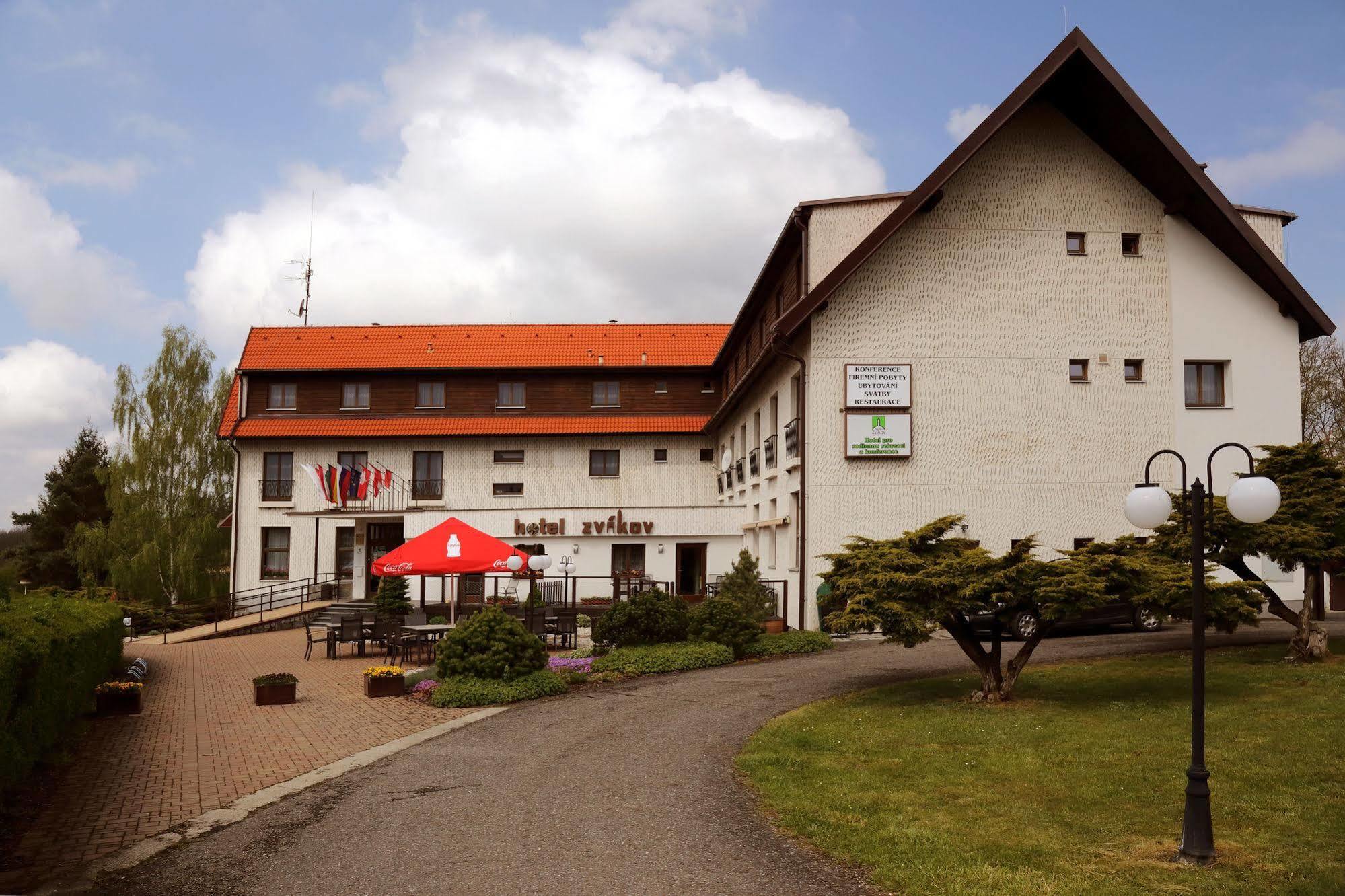 Resort Hotel Zvikov Zvíkovské Podhradí Eksteriør billede