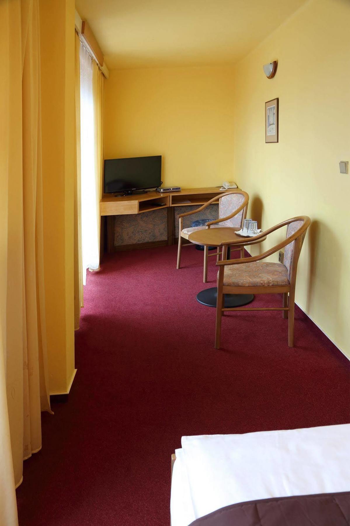Resort Hotel Zvikov Zvíkovské Podhradí Eksteriør billede