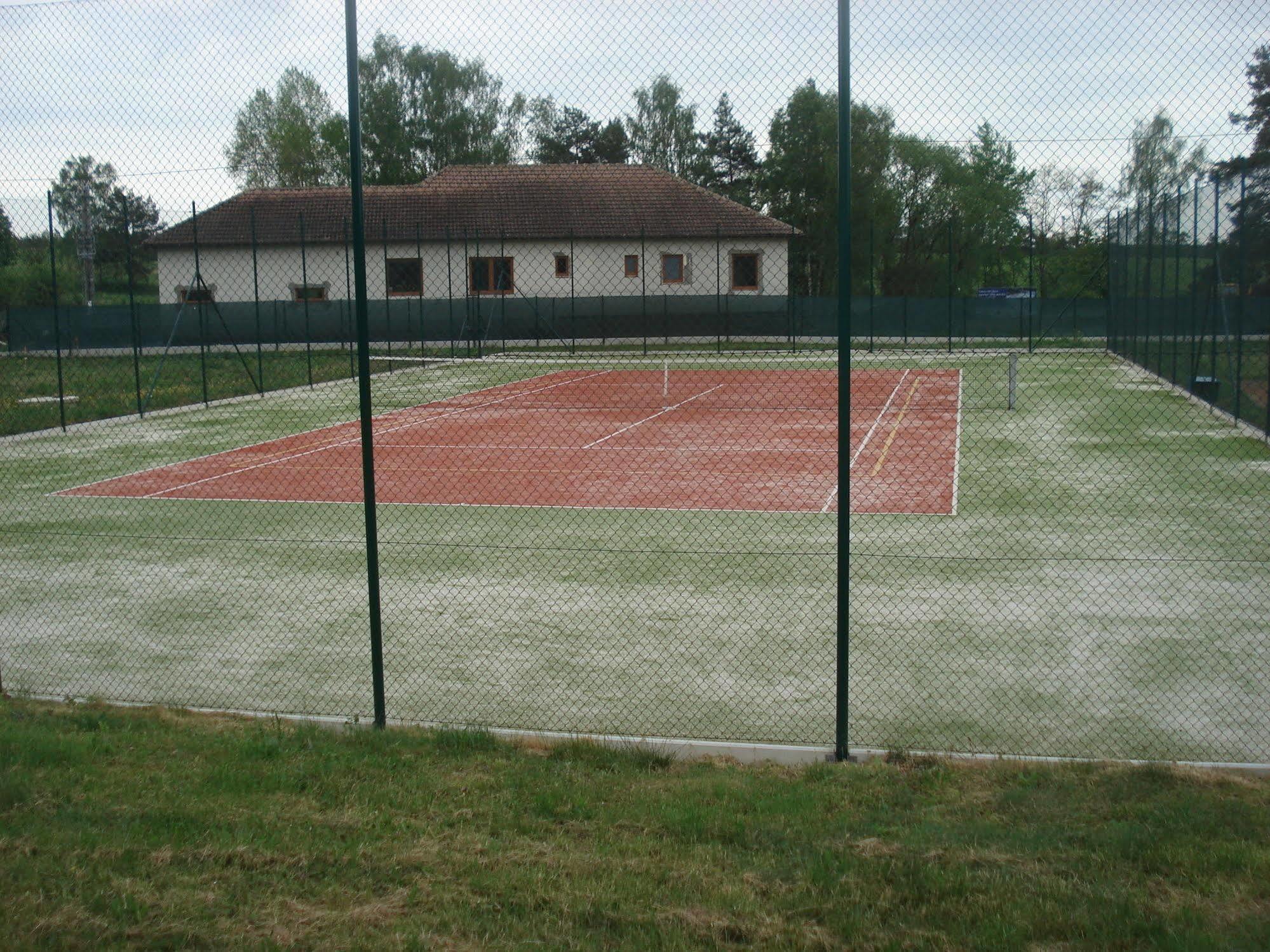 Resort Hotel Zvikov Zvíkovské Podhradí Eksteriør billede