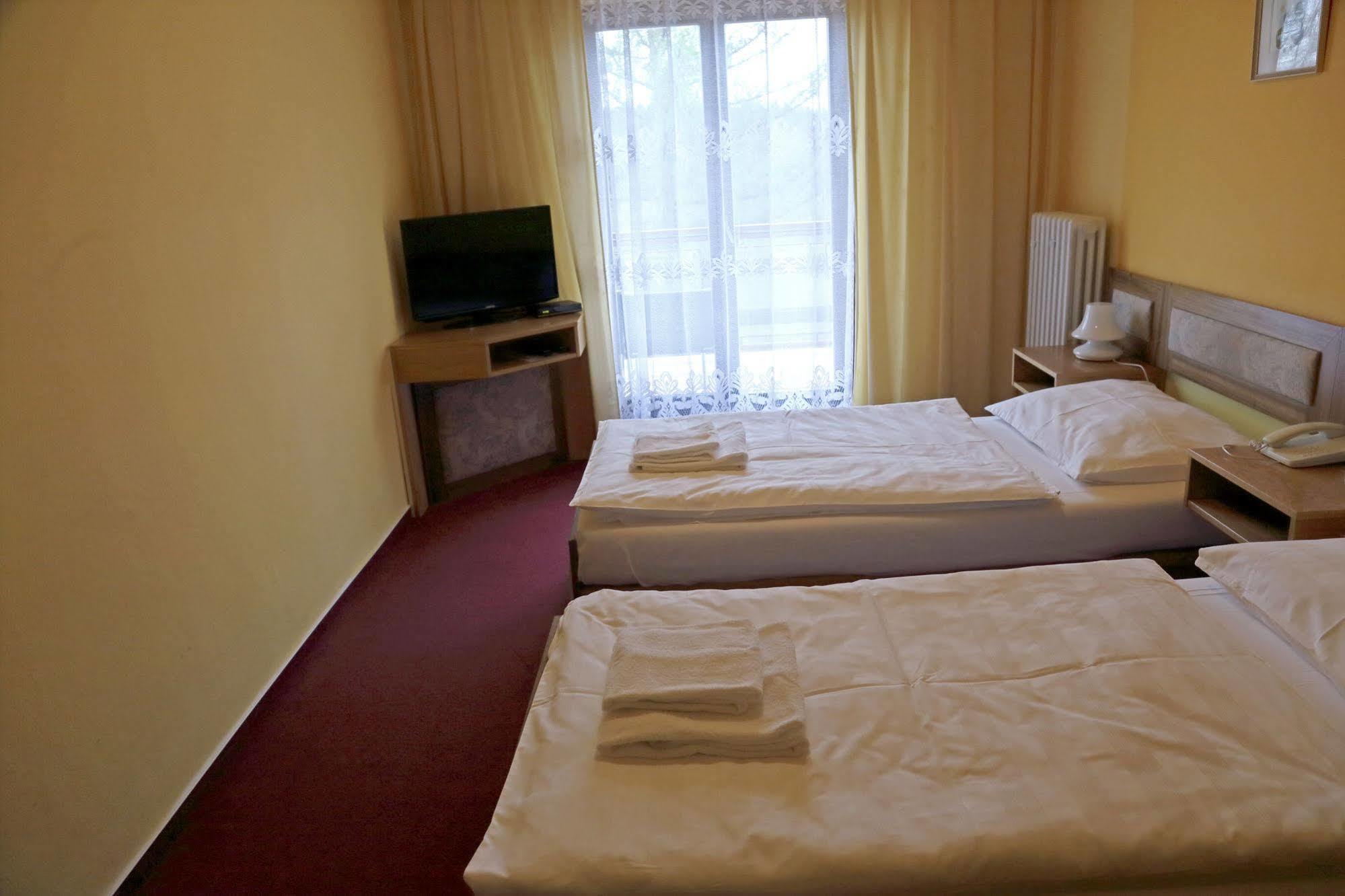 Resort Hotel Zvikov Zvíkovské Podhradí Eksteriør billede