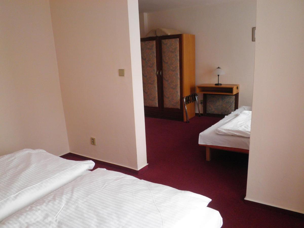 Resort Hotel Zvikov Zvíkovské Podhradí Eksteriør billede